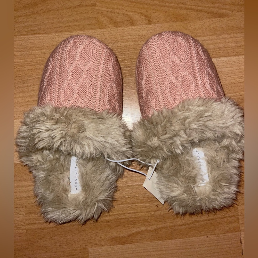 Aeropostale Slippers Pink, Fur, Size Medium